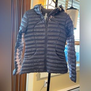 Lululemon puff jacket